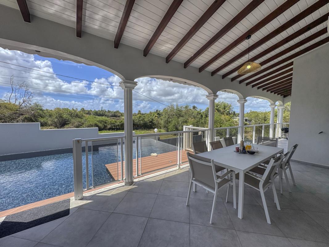 10.Location villa piscine le moule guadeloupe_Terrasse
